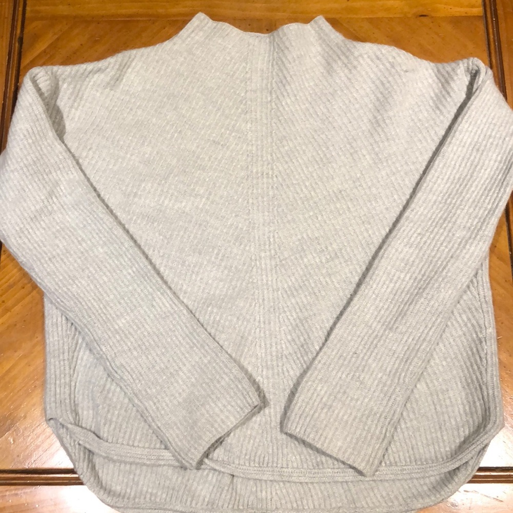 Sold! Babaton light grey wool sweater - Picture 1 of 3